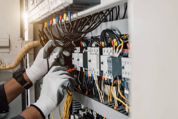 Best Commercial Electrician Services  in Lebanon, IL